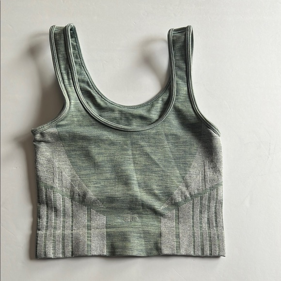 ALO Yoga Band Crop Tank Top Sports Bra Green Sz XS Athletic Athleisure Running - Picture 3 of 6